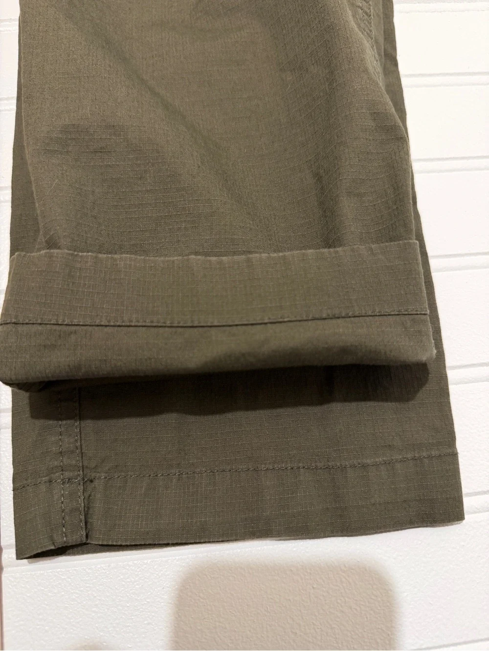 Vuori Olive Green Drawstring Joggers